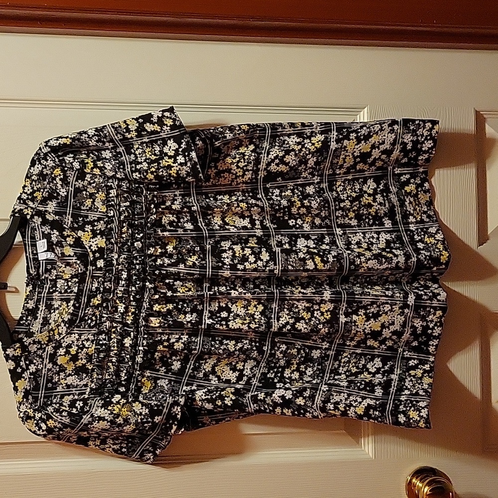 Women's Elle AD Grid Floral Short Sleeve Top Blouse